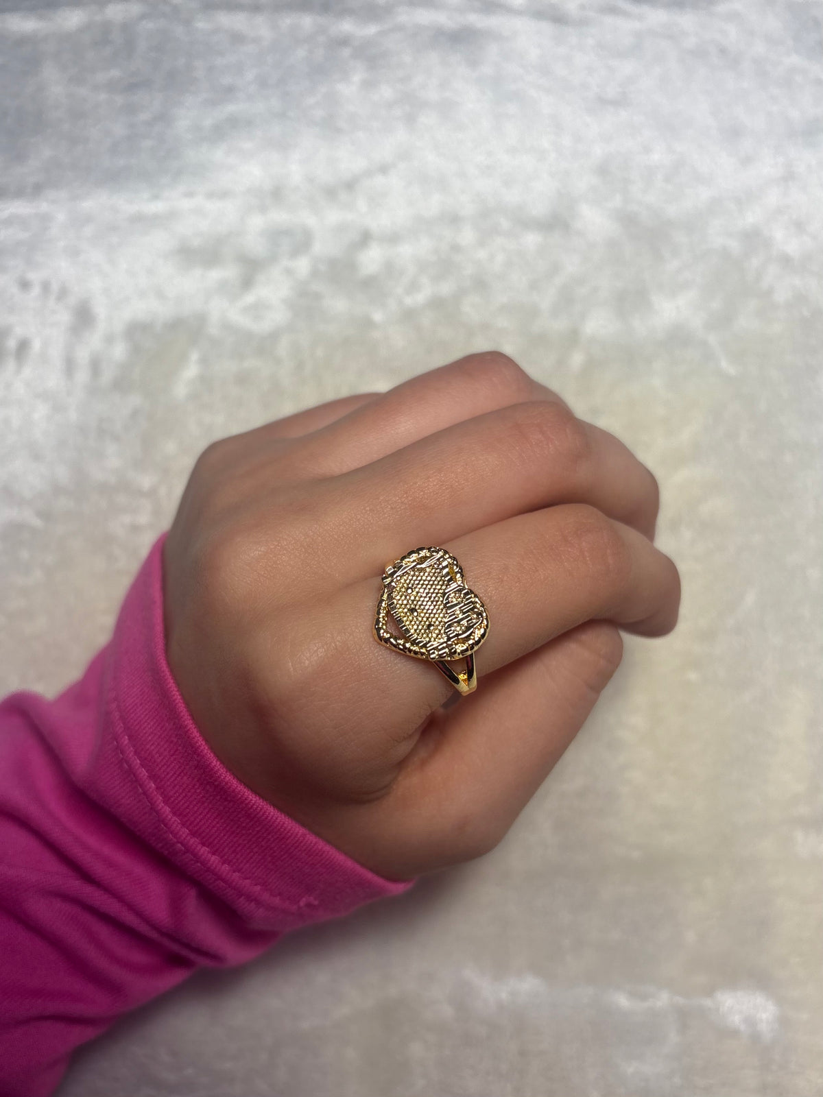14KT Gold plated Hello Kitty heart ring 🎀 Size 9 Only